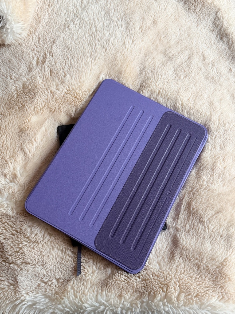 ESR for iPad Pro 13in Case | M4/M5